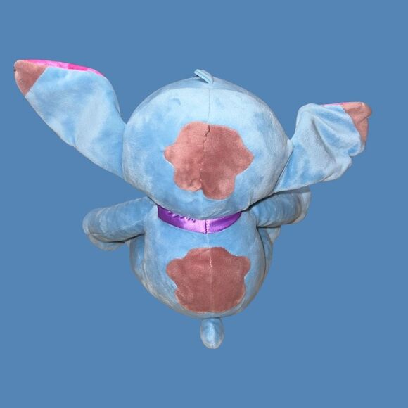 Disney Parks 2023 Stitch Plush Valentine's Day 10” - Picture 2 of 5